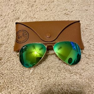 Ray-Ban Aviator Flash Lens Sunglasses